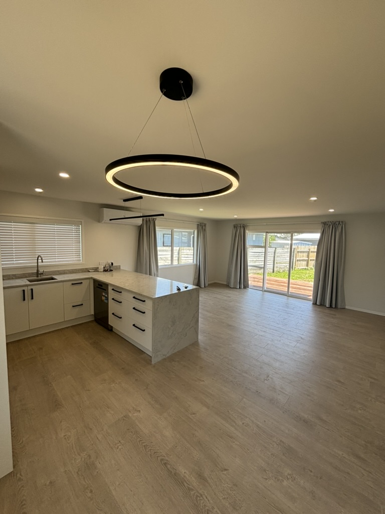Image gallery image